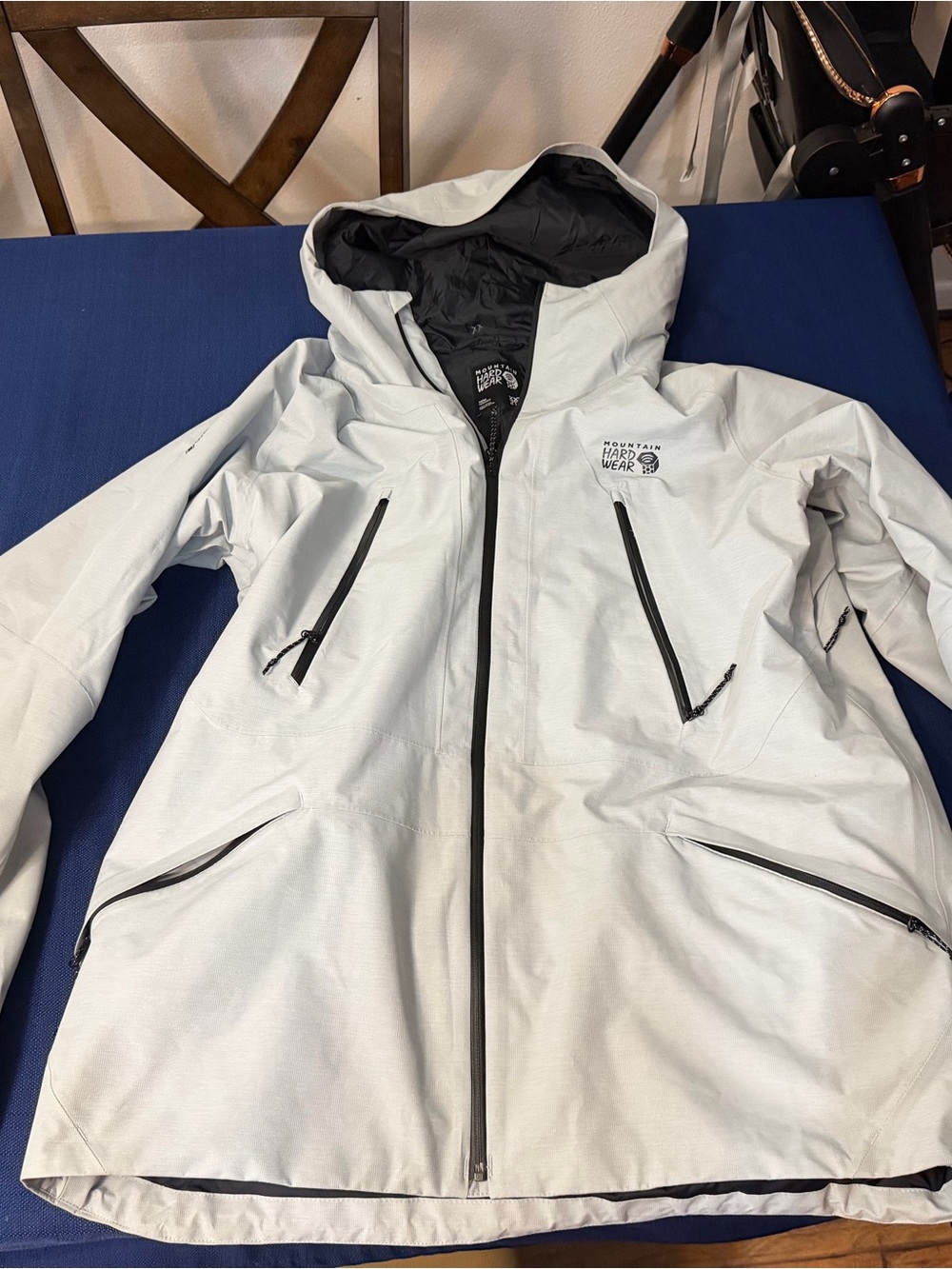 Men’s mountain hardwear jacket gore-Tex 2XL XXL gray recco